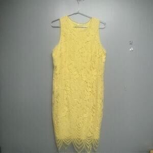 Est 1946 Women's Yellow Floral Lace back zip Sleevless Dress - Size 16W
